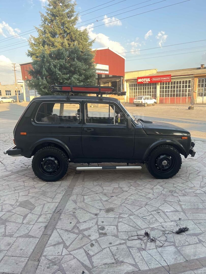 Temiz bakımlı 4*4 Niva 2