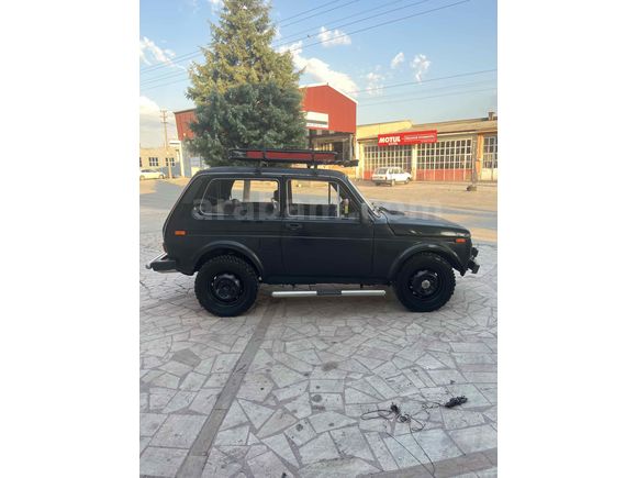 Temiz bakımlı 4*4 Niva 