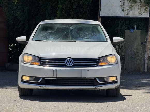 Sahibinden Volkswagen Passat 1.6 TDi BlueMotion Comfortline 2013 Model  253.000 km Beyaz