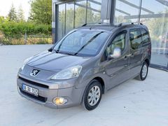 2011 MODEL PEJO PARTNER  İLK ELDEN HATASIZ BOYASIZ KARTA 12 TAKSİT 