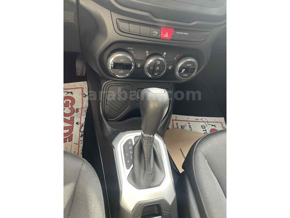 Sahibinden Jeep Renegade 1.6 MultiJet Longitude 2017 Model  tüm ağır bakımları yaptırıldı.
