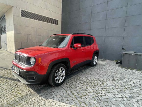Sahibinden Jeep Renegade 1.6 MultiJet Longitude 2017 Model  tüm ağır bakımları yaptırıldı.
