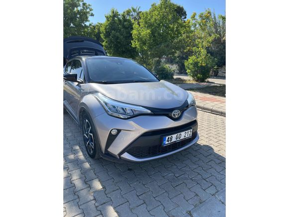 Sahibinden Toyota C-HR 1.8 Hybrid Passion 2020 Model 