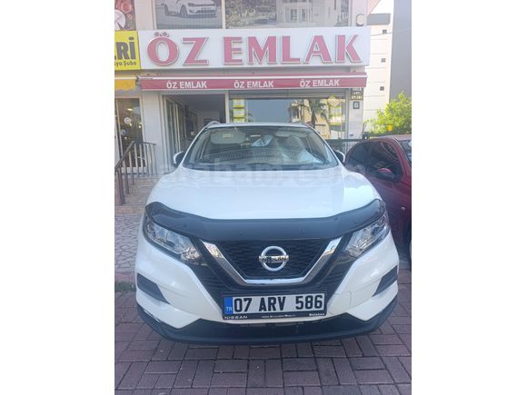 İlk elden Nissan Qashqai 1.3 DIG-T Tekna 2021 Model Antalya