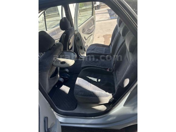 Sahibinden Renault Scenic 1.6 RXT 2000 Model 