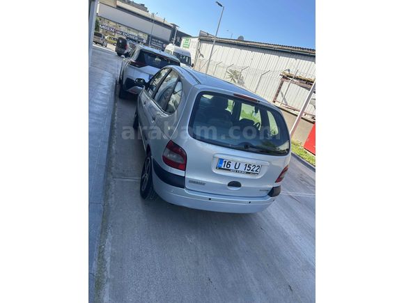 Sahibinden Renault Scenic 1.6 RXT 2000 Model 