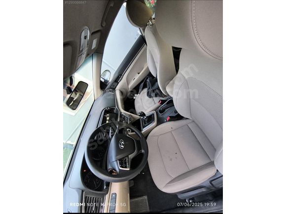 Sahibinden Hyundai Elantra 1.6 D-CVVT Style 2017 Model  183 bin km de  Beyaz