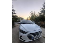 Sahibinden Hyundai Elantra 1.6 D-CVVT Style 2017 Model  183 bin km de  Beyaz