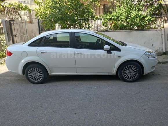 Sahibinden Fiat Linea 1.3 Multijet Active Plus 2013 Model İzmir 190.000 km sorunsuz motor  degisensiz tramer siz kazasız Beyaz