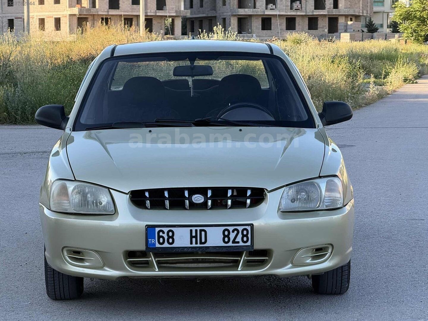 Galeriden Hyundai Accent 1.3 LX 2001 Model Aksaray 325.000 km Şampanya 4