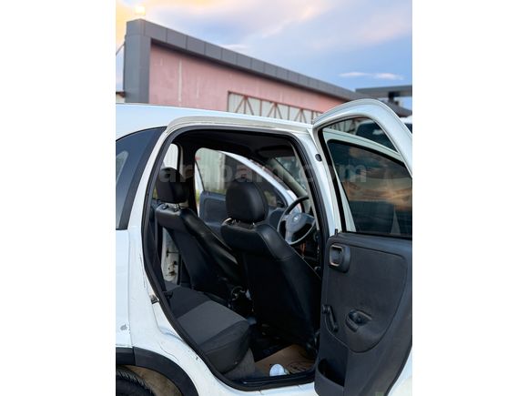 Sahibinden Opel Corsa 1.3 CDTI Essentia 2006 Model 