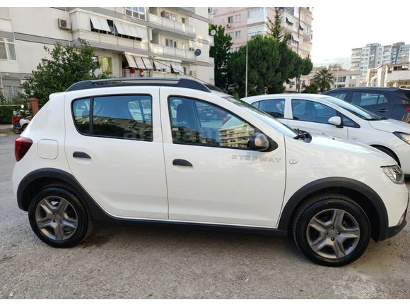 Sahibinden Dacia Sandero 0.9 TCe Stepway Easy-R 2020 Model