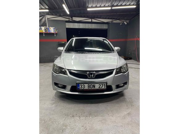Sahibinden Honda Civic 1.6 Elegance 2010 Model  149.500 km Gri (Gümüş)