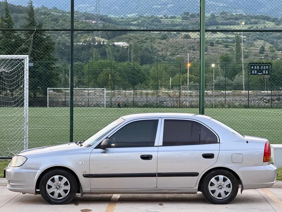 Sahibinden Hyundai Accent 1.3 Admire 2004 Model 