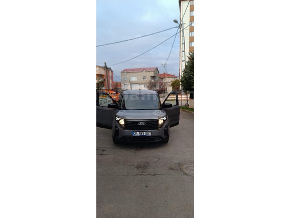 Sahibinden Ford Tourneo Courier 1.5 EcoBlue Titanium 2024 Model