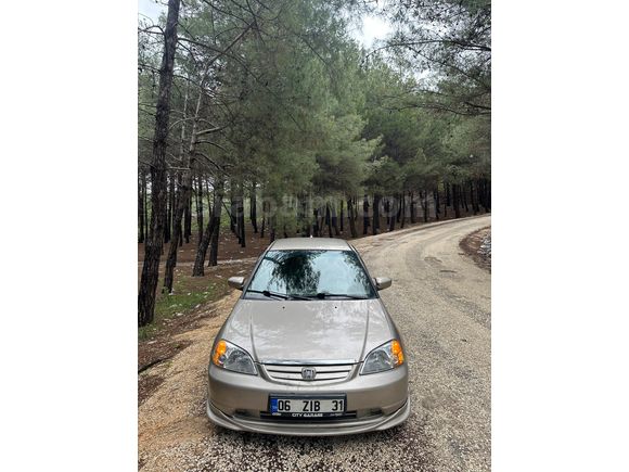 Sahibinden Honda Civic 1.6i VTEC ES 2003 Model