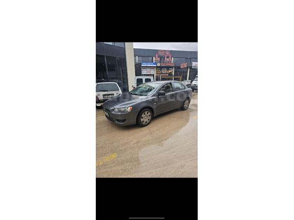 Sahibinden Mitsubishi Lancer 1.5 Inform 2009 Model