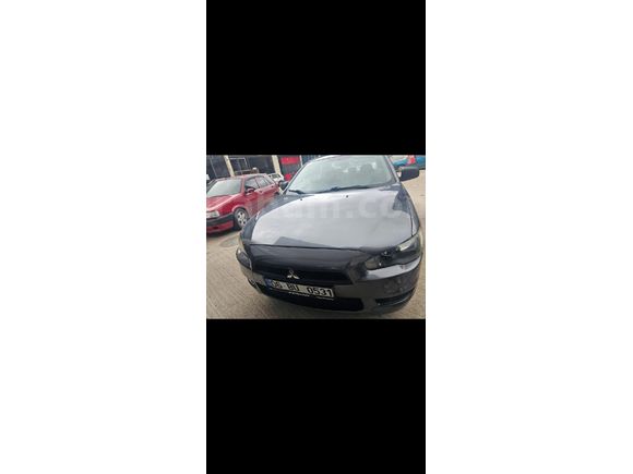 Sahibinden Mitsubishi Lancer 1.5 Inform 2009 Model