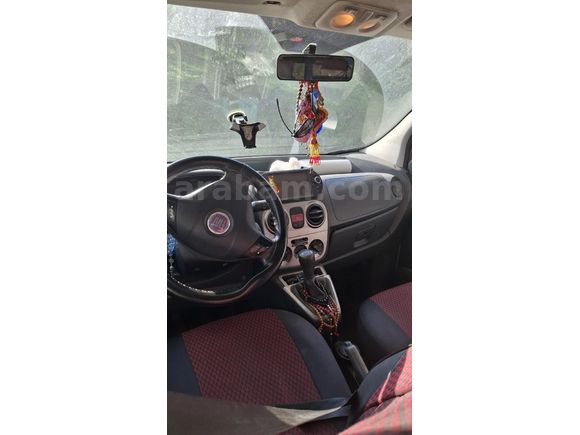 Sahibinden Fiat Fiorino Combi 1.3 Multijet Emotion 2009 Model