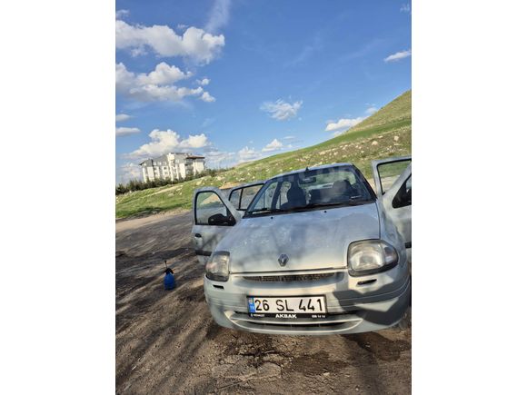 Sahibinden Renault Clio 1.4 RNA 2001 Model