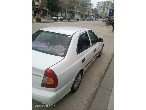 Sahibinden Hyundai Accent 1.3 LX 2002 Model