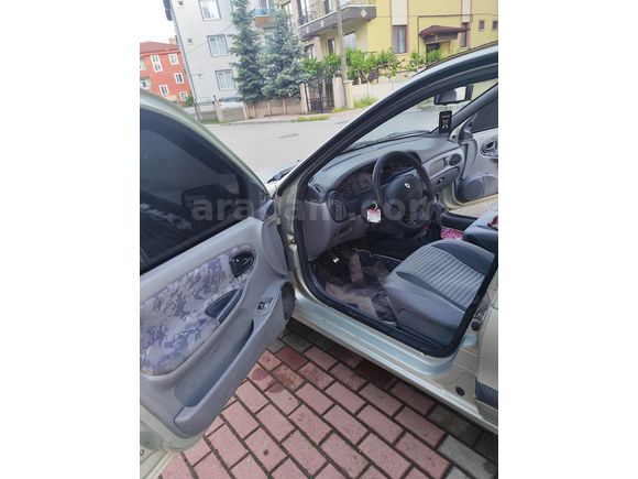 Sahibinden Renault Megane 1.6 RTA 2000 Model 