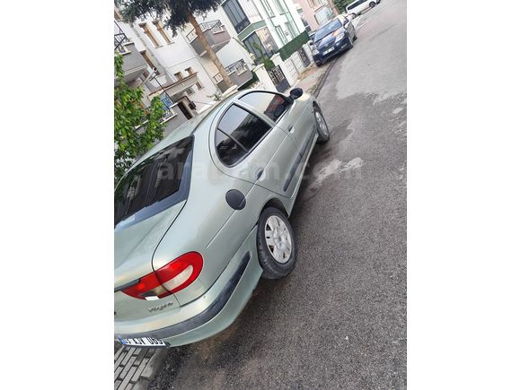 Sahibinden Renault Megane 1.6 RTA 2000 Model 