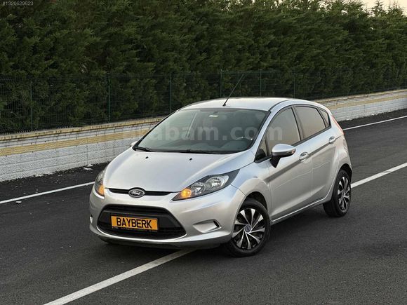 FORD FİESTA 1.4 TDCI - EMSALSİZ TEMİZLİKTE