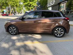 Sahibinden Hyundai i20 1.4 MPI Cam Tavanlı Style 2017 Model  Muane yeni