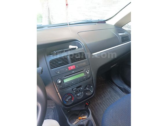 Sahibinden Fiat Linea 1.4 Fire Pop 2017 Model Bursa 80.000 km Beyaz