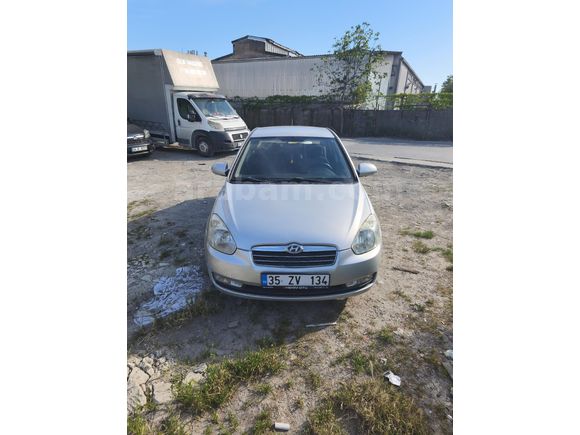 Sahibinden Hyundai Accent Era 1.4 Team 2010 Model  182.000 km Gri (Gümüş)