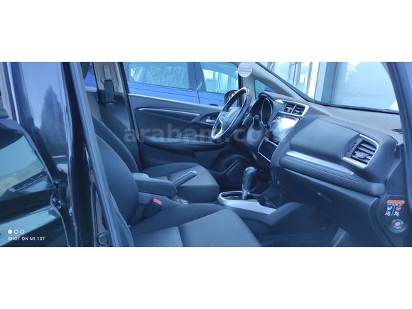 Sahibinden Temiz  Aile Arabası Honda Jazz 1.3 Elegance 2017 Model