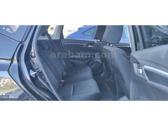Sahibinden Temiz  Aile Arabası Honda Jazz 1.3 Elegance 2017 Model