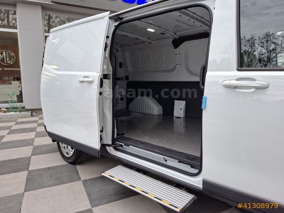 MAXUS Bayii ADAŞEN'den Sıfır DELİVER 7 UZUN ŞASİ STANDART TAVAN