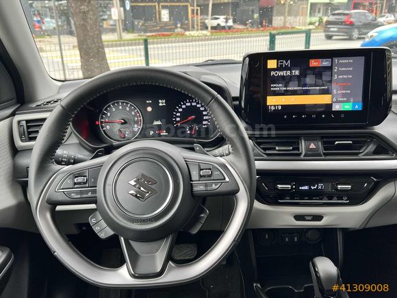 SUZUKİ ADAŞEN'den SWİFT 1.2 HYBRİD PULSE ÇİFT RENK İLK ELDEN