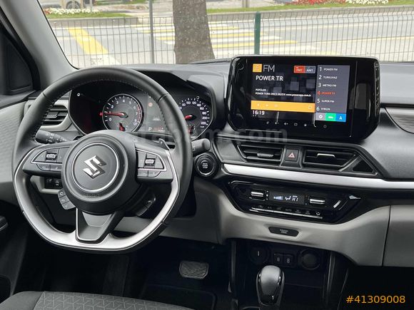 SUZUKİ ADAŞEN'den SWİFT 1.2 HYBRİD PULSE ÇİFT RENK İLK ELDEN