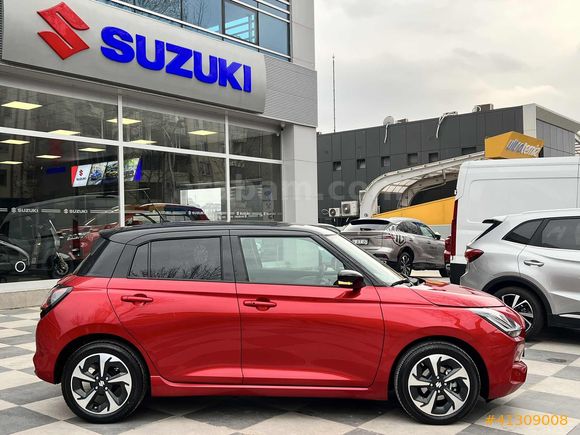 SUZUKİ ADAŞEN'den SWİFT 1.2 HYBRİD PULSE ÇİFT RENK İLK ELDEN