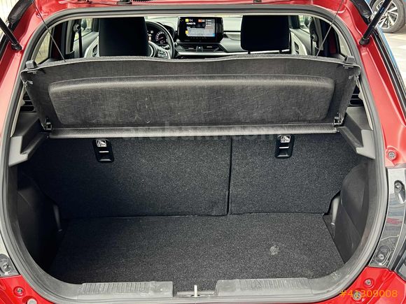 SUZUKİ ADAŞEN'den SWİFT 1.2 HYBRİD PULSE ÇİFT RENK İLK ELDEN