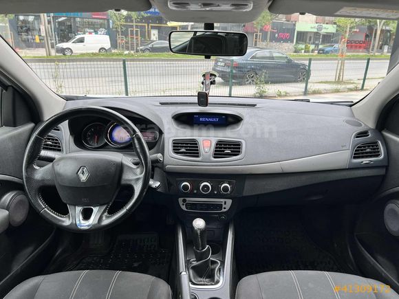 ADAŞEN'den 2015 RENAULT FLUENCE DEĞİŞENSİZ