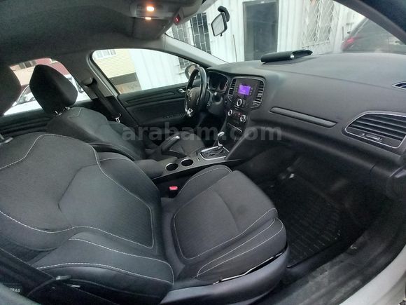 Galeriden Renault Megane 1.5 Blue DCI Touch 2020 Model İstanbul