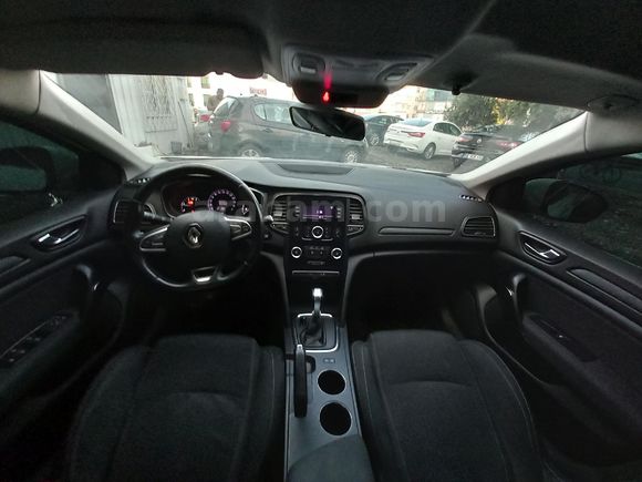 Galeriden Renault Megane 1.5 Blue DCI Touch 2020 Model İstanbul