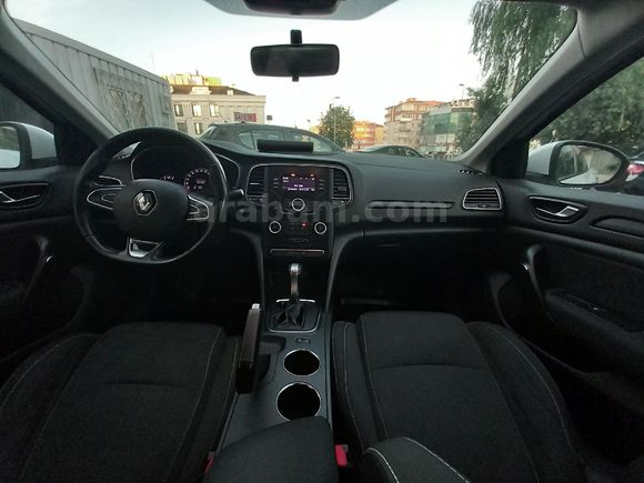 Galeriden Renault Megane 1.5 Blue DCI Touch 2020 Model İstanbul