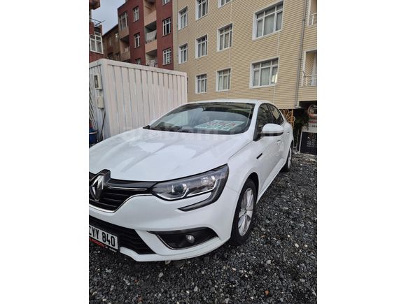 Galeriden Renault Megane 1.5 Blue DCI Touch 2020 Model İstanbul