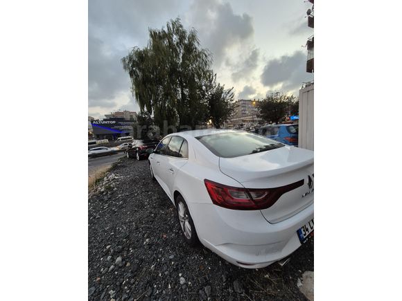 Galeriden Renault Megane 1.5 Blue DCI Touch 2020 Model İstanbul