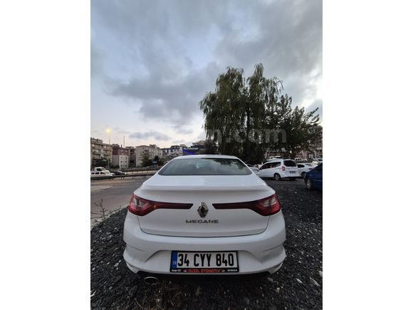 Galeriden Renault Megane 1.5 Blue DCI Touch 2020 Model İstanbul