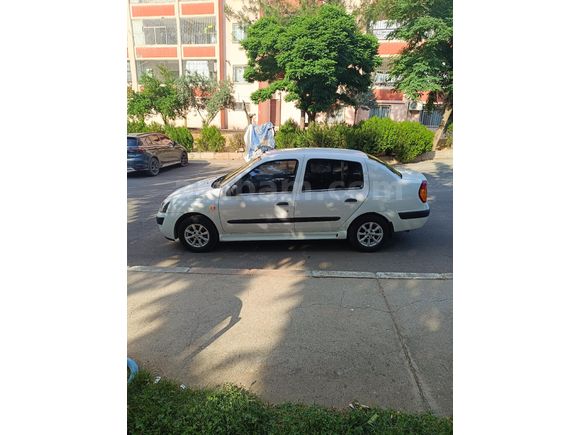Sahibinden Renault Clio 1.4 2003 Model