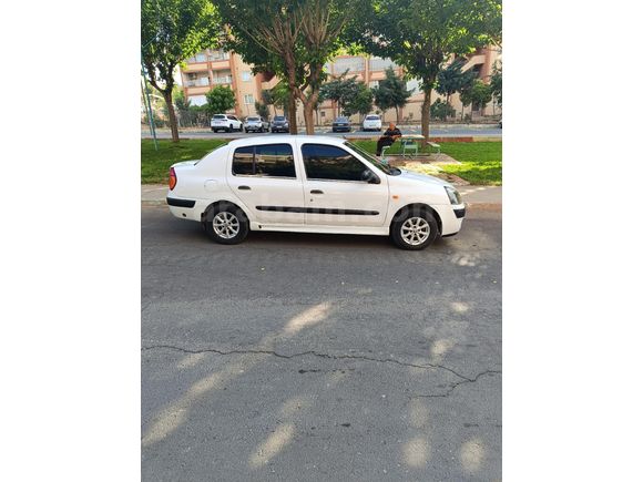 Sahibinden Renault Clio 1.4 2003 Model