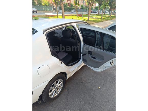 Sahibinden Renault Clio 1.4 2003 Model