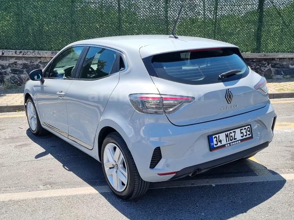 ** ER ÖNDER * 2024 - RENAULT CLIO -  Evolution PAKET - HATASIZ - SERVİS BAKIMLI