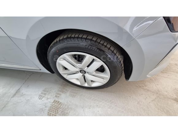 ** ER ÖNDER * 2024 - RENAULT CLIO -  Evolution PAKET - HATASIZ - SERVİS BAKIMLI